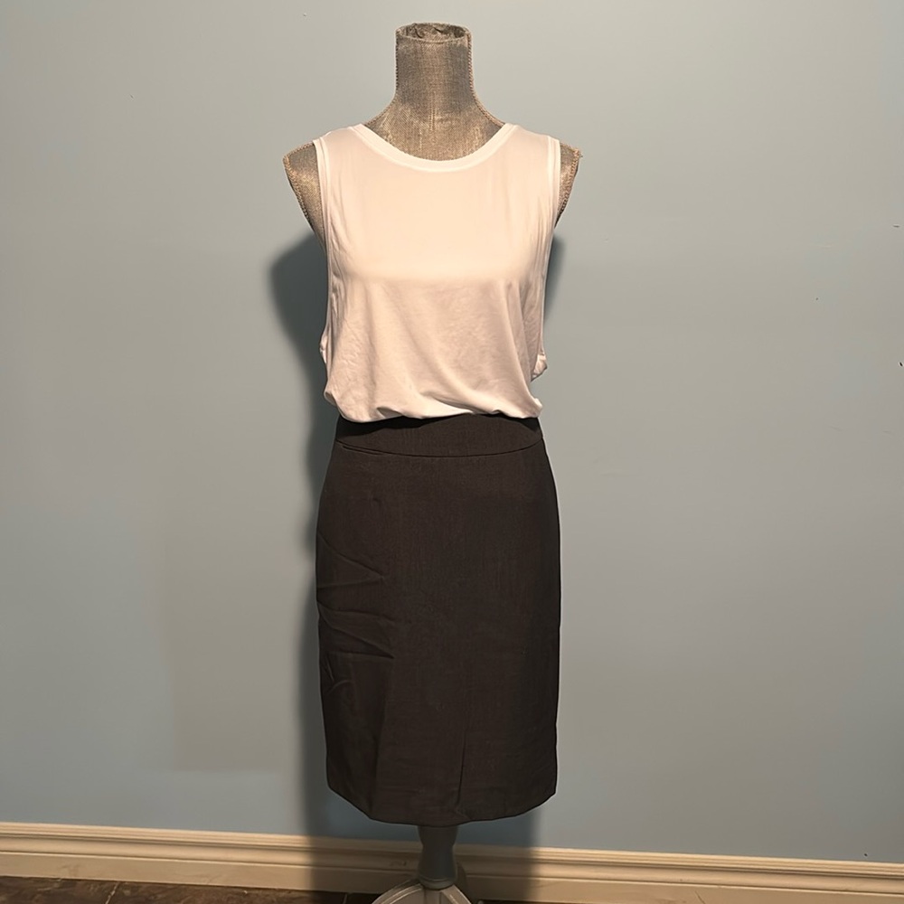 Grey Calvin Klein Skirt, Size 12.
